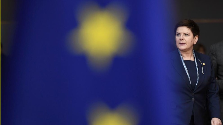 Polonia vuelve a la periferia de Europa