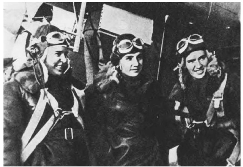 Las aviadoras soviéticas Polina Osipenko, Valentina Grizodubova y Marina Raskova.